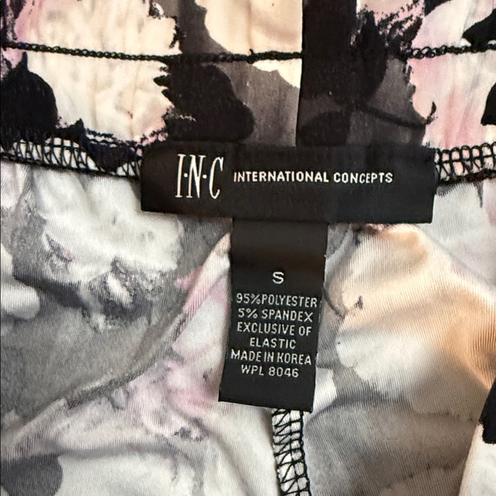 Floral Print leggings Pants EUC - Picture 6 of 7